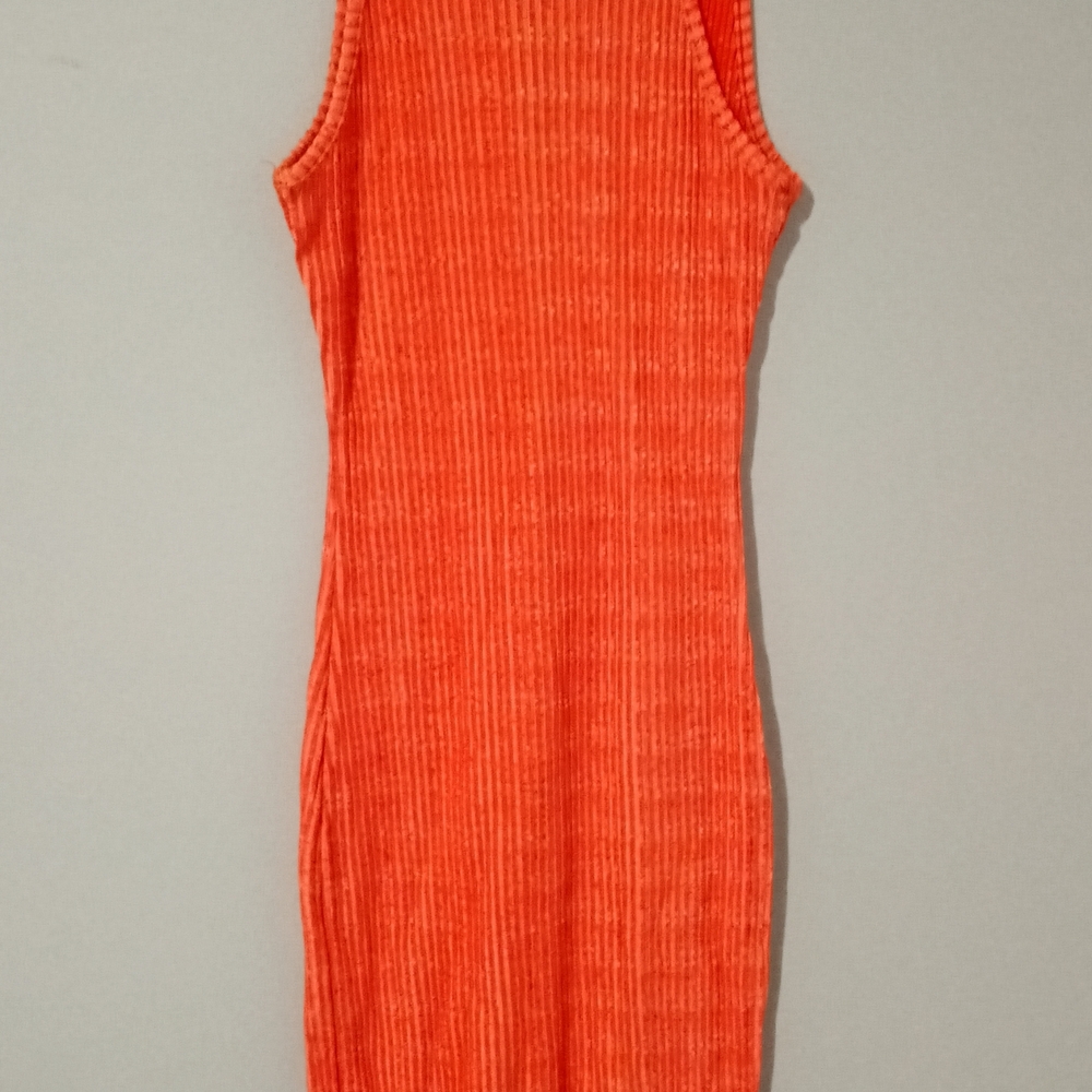 Sleeveless Ribbed Midi Dress